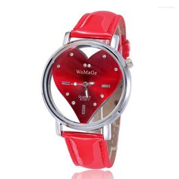 Wristwatches Creative Heart Shape Women's Watch Stylish Leather Quartz Fashion Eleghant Bracelet For Ladies Relogio Feminino