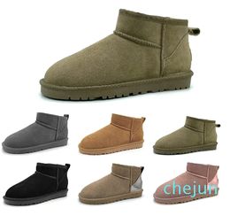 Classical Short Mini women Keep Warm Man Womens Plush Casual Chestnut winter women shoes designer ankle booties