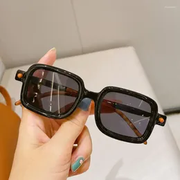 Sunglasses Retro Small Rectangle Women Men Fashion Punk Eyewear Female Designer Black Square Travel Sun Glasses