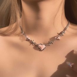 Pendant Necklaces Sweet Cute Pink Peach Love Heart Necklace for Women Harajuku Cool Y2K Thorns Clavicle Chains Choker Egirl Korean Fashion Jewelry Z0417