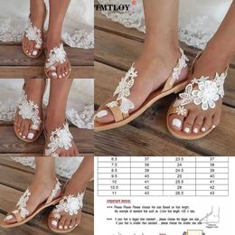 Nxy Sandals New Summer Women Flat Beach Sandals Gladiator White Lace Ladies Wedding Shoes Open Toe Roman Flip Flop Sandalias Mujer 230322