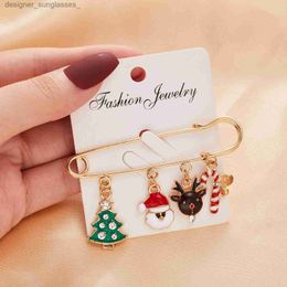 Pins Brooches Fashion Christmas Brooch Pin For Women Men Santa Claus Snowflake Christmas Tree Bell Enamel Brooch New Year Xmas Decoration GiftL231117