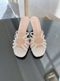 2023 New crystal embellished sandals Luxury designer Women's fashion versatile banquet party formal dress shoes High heels