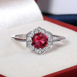 Cluster Rings WPB Premium Women Imitation Shiny Flower Ruby Ring Female Luxury Jewellery Brilliant Zircon Design Beautiful Girl's Gift