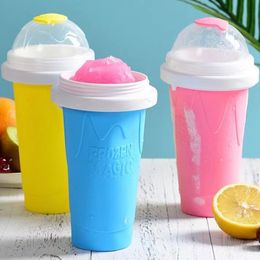 Ice Cream Tools Summer Squeeze Homemade Juice Water Bottle QuickFrozen Smoothie Sand Cup Pinch Fast Cooling Magic Ice Cream Slushy Maker Beker 230417