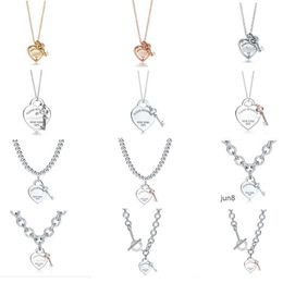 2023 New Style Tiffanyliis Pendant Necklaces Small t Family 925 Sterling Silver Heart Key Gold Plated Diamond Necklace Popular t Family Love Pendant Collar Cha