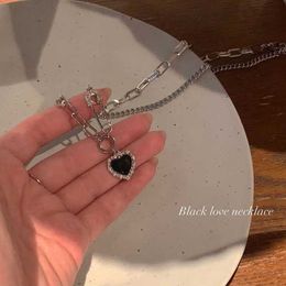 Pendant Necklaces New Tiny Heart Necklace for Women Black Crystal Hearts Pendant Necklaces Gift Fashion y2k Choker Chains Neck Jewellery Z0417