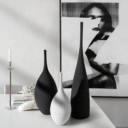 Vases Ceramic Vase Black and White Simple Creative Design Handmade Art Decoration Living Room Model Room Vase Decoration Home Decore 231117