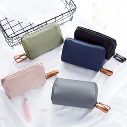 Cosmetic Bags Cases Waterproof Large Capacity Makeup Bag Multiple Colors Dacron Travel Storage Partitioned Pouch Handbag Lipstick Pack 231117