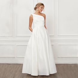 Simple One-Shoulder Plain Wedding Dress Crepe Ruched Floor-length Bridal Dresses with Pockets Princess Bridal Gown Vestido De Noiva