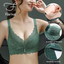 Bras Flarixa Sexy Lace Lingerie Plus Size Latex Bra Push Up Bra Wireless Comfort Seamless Backless Bralette Low Cut Invisible Bra P230417