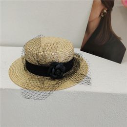 Berets 202308-shi Drop Designer Summer Mesh Black Flower Handmade Straw Lady Fedoras Cap Women Leisure Panama Jazz Hat
