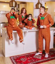 Cosplay Family Kids Adult Gingerbread Women Hooded Christmas Suit Jumpsuit Brown Gingerbread Cookie Costume Pyjamas Party Cosplay Onesie 231116