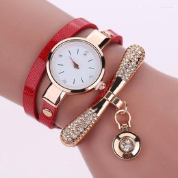 Wristwatches 2023 Fashion Casual Ladies Watch Bracelet Women Leather Rhinestone Quartz For Gift Moun22