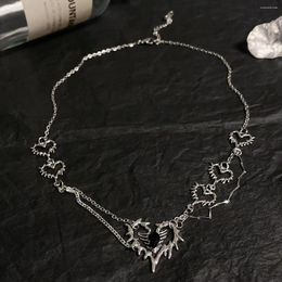 Chains Y2K Jewellery Metal Stitch Heart Thorns Pendant Necklace For Women Fashion Vintage Harajuku Cute Charm 90s Aesthetics