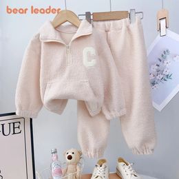 Clothing Sets Bear Leader Girls Set 2023 Children s Autumn Lamb Fleece Standing Collar Pullover Top Pants Two Piece Kids Fashion 231117