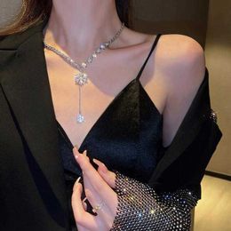 Pendant Necklaces Fashion Snowflake Pendant Necklace For Women South Korea Romantic Sparkling Rhinestone Necklaces Luxury Stainless Steel Jewellery Z0417