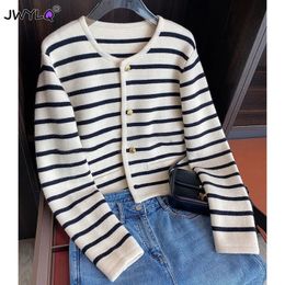 Women's Sweaters Korean Fashion Sweater Cardigan White Black Striped Knitted Sweater Women Winter Short Cardigan Long Sleeve Cardigan Female 231117