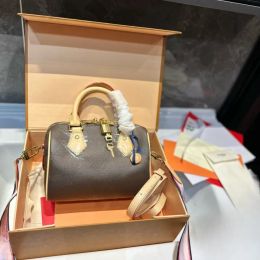 Luxury Designer Tote Genuine Leather Vitage Top Grade Crossbody Bag Mini Soft Cowhide Womens Limited Edition Handbag Dumpling Bags Gold brown