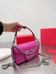 Designers Shoulder Bags With Chain Women Luxury Loco Bag Evening Bags Leather Italy Brand V Clutch Handbags Purse Crossbody Handbags 2024