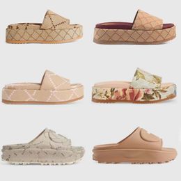 woman slippers fashion Sandals Beach Thick bottom slipper Luxury Designer platform Alphabet lady Leather flat slides