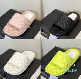 2023 fashion Latest Color Slippers Men & Woman Size 35-40 Thick Bottom Flat Slides Pillow Comfort Lady Sandals Bubble Shoes High Heel Slippers
