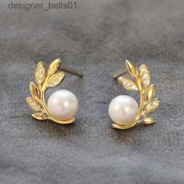 Stud Huitan Fresh Style Leaf Design Stud Earrings Simulated Pearl Ear Stud for Women Gold Colour Temperament Female Piercing JewelryL231117