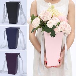 Gift Wrap Flower Paper Packaging Boxes With Handhold Hug Bucket Rose Florist Party Packing Cardboard Box Bag