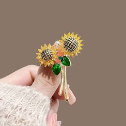 Suower Cute and High-end Creative Brooch, Niche Design, Suit, Coat, Accessory Gift