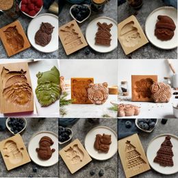 Baking Moulds Wooden Gingerbread Cookie Mould Cutter Press 3D Cake Embossing Animal Bakery Gadgets