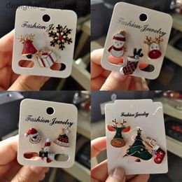 Pins Brooches 3pcs/set Christmas Gift For Women Men Brooches Enamel Pins Santa Claus Bell Elk Snowflake Xmas Tree Brooch Kids New Year PinL231117