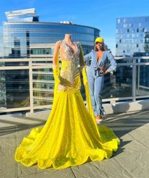 Glitter Yellow Sequins Long Prom For Black Girls Sparkly V Neck Plus Size Birthday Party Dresses Beaded Crystal Evening Gowns 322