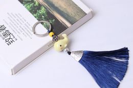 Keychains Beautiful And Fashionable Little Dolphin Keychain Pendant Exquisite Hand-painted Natural Woven