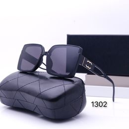 Designer Sunglasses With Metal Logo With Oringinal Box Square Frame Black Color Vintage Classic Stye For Party Travel