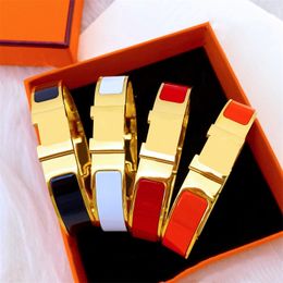 Designer Bangle Stainless Steel Gold Buckle Bracelet Fashion Jewelry Men and Women Bracelets 17cm