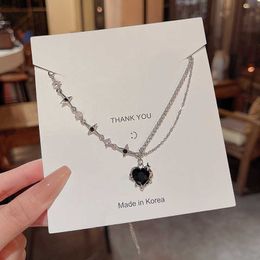 Pendant Necklaces Kpop Black Heart Pendant Necklace Punk Shiny Rhinestone Star Asymmetric Chain Necklace for Women Neck Chain Y2K Jewellery Z0417