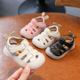 Sandals Baby Girls Boys Sandals Summer Infant Toddler Shoes Genuine Leather Soft-soled School Kids Shoes Children Beach Sandals 230417