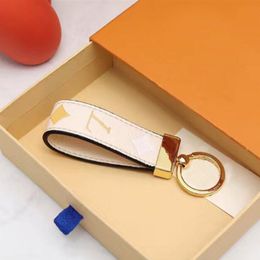 High Quality Keychain Classic Exquisite 2023Designer Car Keyring Zinc Alloy Letter Unisex Lanyard Gold Black Metal Small Jewellery Lov