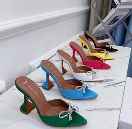 Amina Muaddi designer tacchi sandali femminili scarpe tacco alto puntato di girasole di toesl cristallo con fibbia estate sexy tallone posteriore posteriore sandalo in pelle vera sandalo