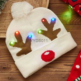 Beanie/Skull Caps Cartoon Deer/Santa Claus/Light String Print Christmas Beanie LED Light-up Caps Christmas Knit Hats for Party YQ231117