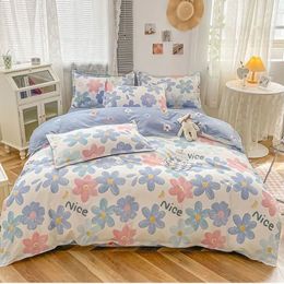 Bedding sets Nordic Style Pure Cotton Bed Sheet Pillowcase Skinfriendly Printed Fourpiece Set Invisible Zipper Quilt Cover 231116