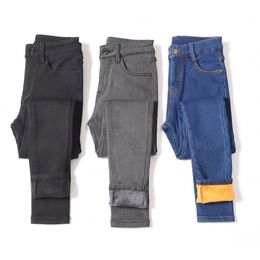 Women's Jeans Warm Winter Size Slim Jeans Women Advanced Stretch Cotton Denim Pants Thick Fleece Student Trousers Blue Black Gray 230417