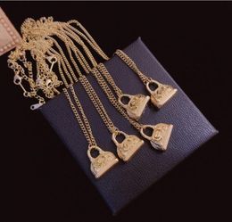 New Style Designer Brand Double Letter Pendant Necklace High Quality 18K Gold Plated Bag Link Chain Necklace Girl Valentines Day Christmas Jewellery Accessories