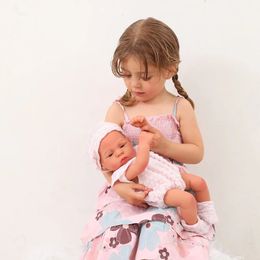 Dolls 16inch Full Body Silicone Bebe Reborn Doll Soft Dolls Lifelike Baby Vinyl Bebe Doll Cute Reborn Baby Doll For Girls Doll Toys 231118