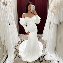 Simple Mermaid Wedding Dresses with Detachable Sleeve Strapless Pleat Bridal Gown for Women Satin Sweep Train robe de mariee