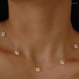 Chains Vintage Trendy Choker Necklaces For Women Simple Flower Clavicle Necklace Personality Fashion Charm Jewellery Accessories