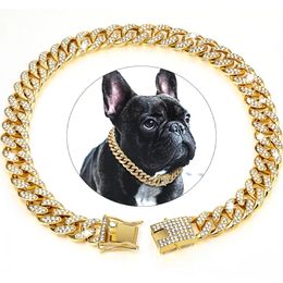 Dog Collars Leashes chain diamond Cuban collar walking metal necklace with design safety buckle pet cat jewelry accessories 231117