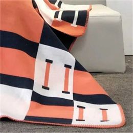 Top Cashmere Blankets Designer Letter Home Travel Throw Summer Air Conditioner Blanket Beach Blanket Towel Womens Soft Shawl 140 175cm