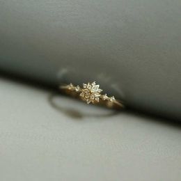 Band Rings Cute Women's Snowflake Rings Female Chic Dainty Rings Party Delicate Rings Wedding Jewellery AA230417