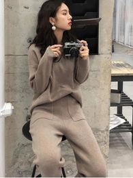 Womens Two Piece Pants twopiece knitted sweater set winter track and field clothing spring autumn fashion CHIC sportswear coat pants womens 231118